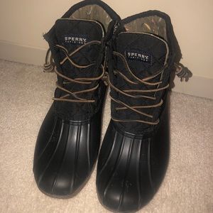 Sperry Saltwater Quilted Nylon Duck Book